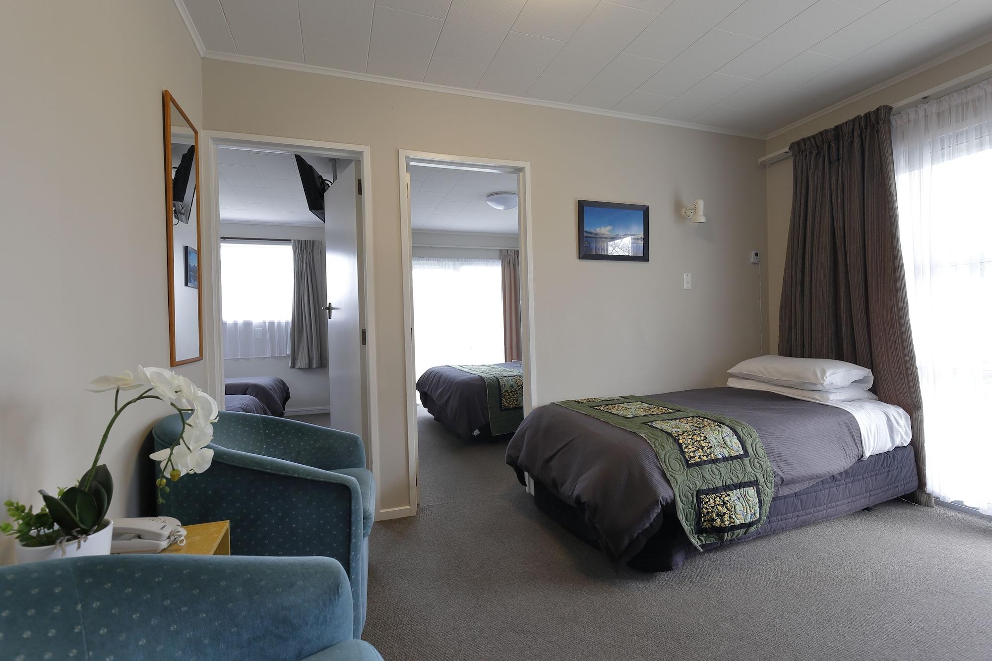 Aden Motel